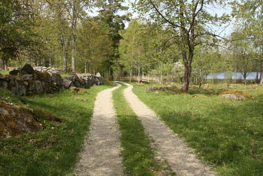 Le sentier pédestre passe à proximité