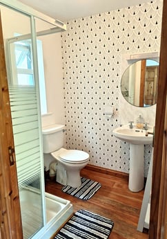 en-suite bathroom