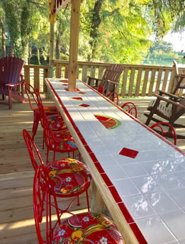 huge covered decks-tiled counters- seating for 80+