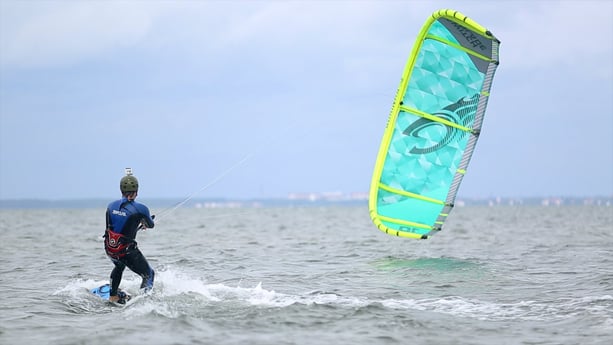 Kitesurfing and windsurfing at Hagapark on the island Öland