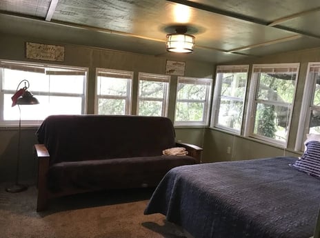 queen futon with custom mattress with queen bed
bedroom has AC/heat unit-full river view